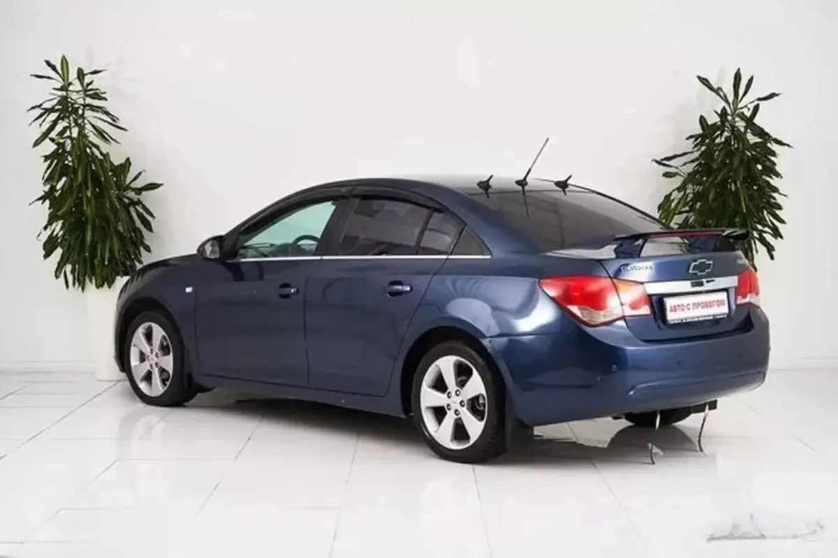 Chevrolet Cruze I Рестайлинг · LS — фото 4