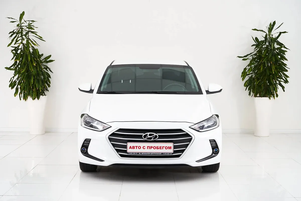Hyundai Elantra VI (AD) — фото 2