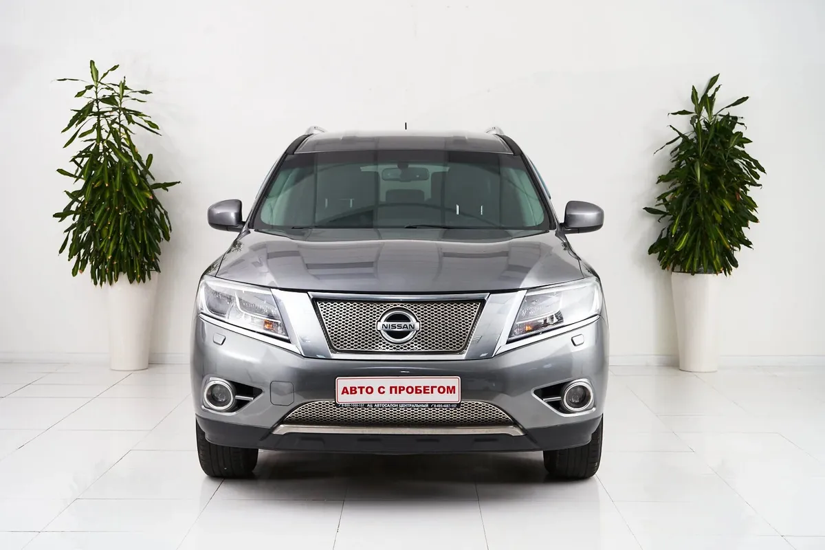Nissan Pathfinder IV · High+ — фото 2