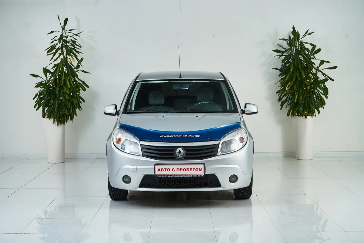 Renault Sandero I — фото 2