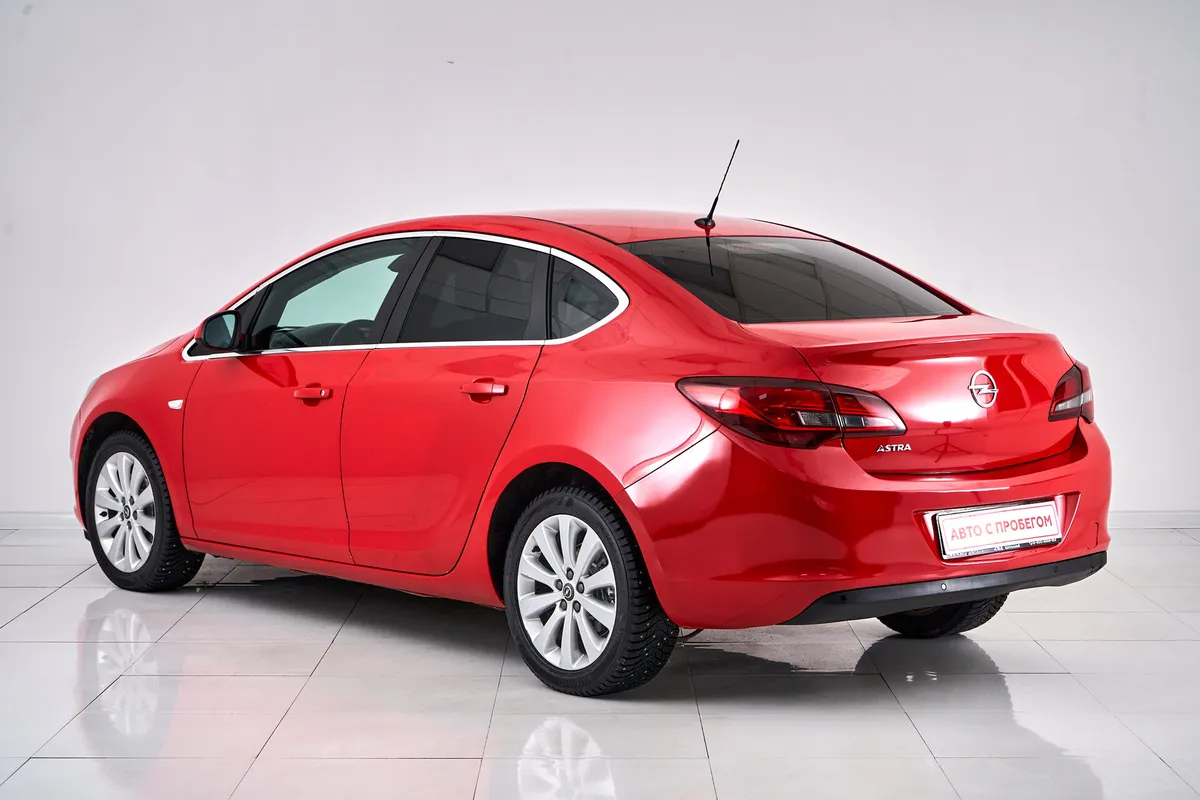 Opel Astra J Рестайлинг · Cosmo — фото 4