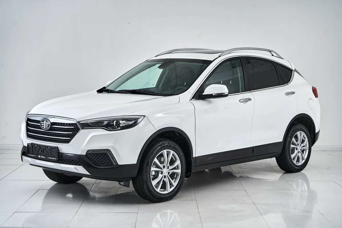 FAW Besturn X80 I Рестайлинг · Luxury