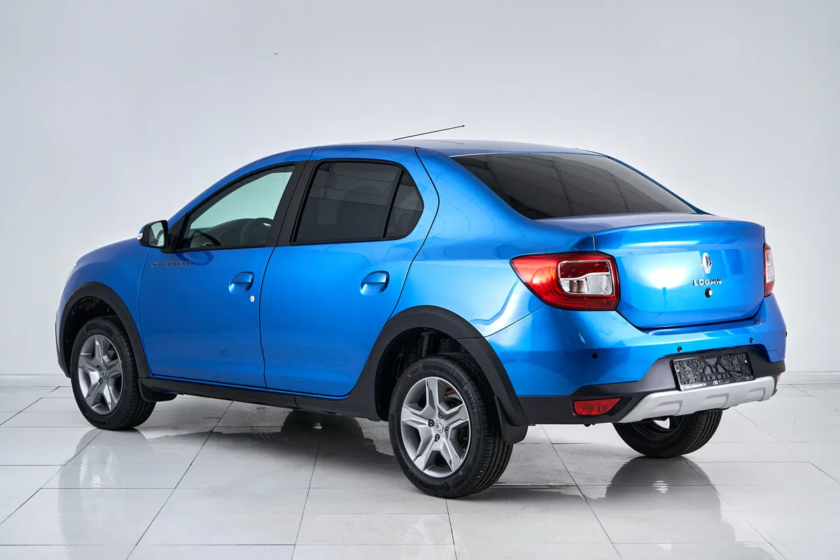 Renault Logan II Рестайлинг · Stepway Life — фото 4