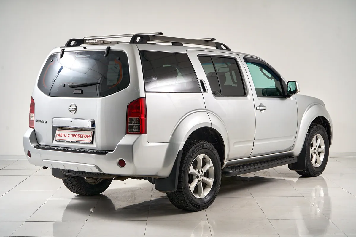 Nissan Pathfinder III Рестайлинг — фото 4