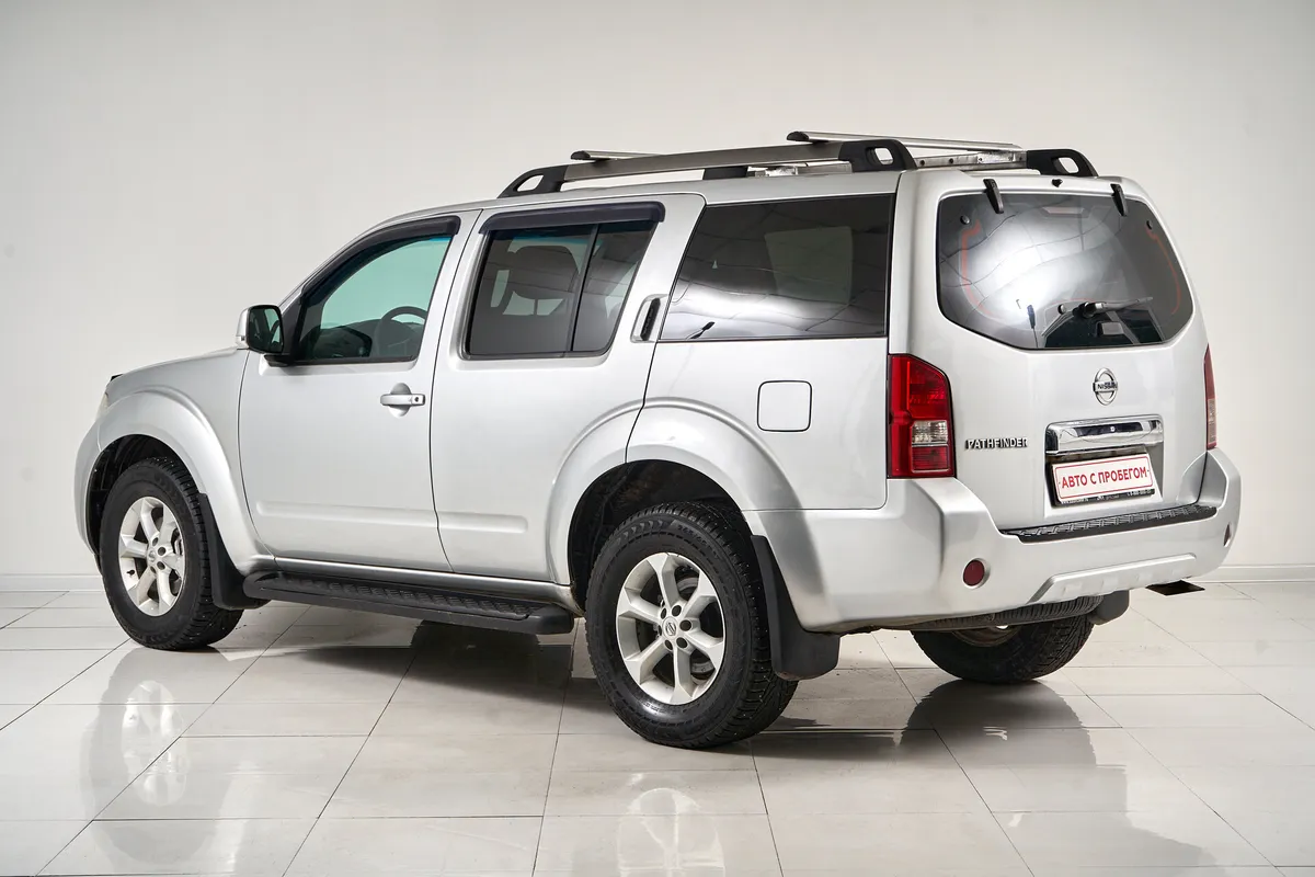 Nissan Pathfinder III Рестайлинг — фото 5
