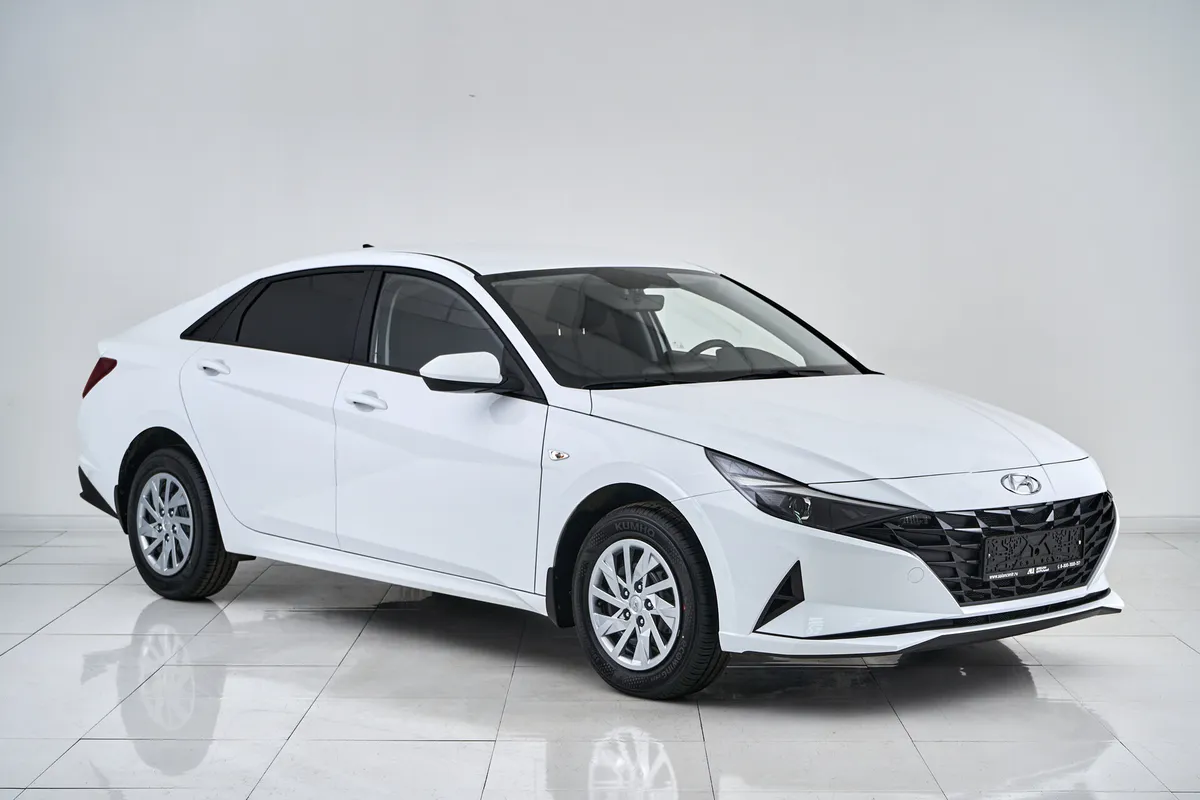 Hyundai Elantra VII (CN7) · Base — фото 3