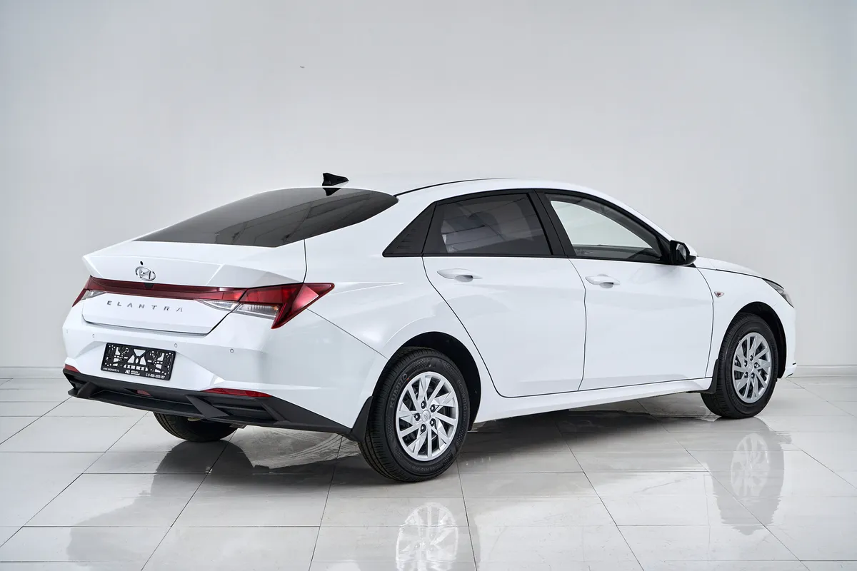 Hyundai Elantra VII (CN7) · Base — фото 4