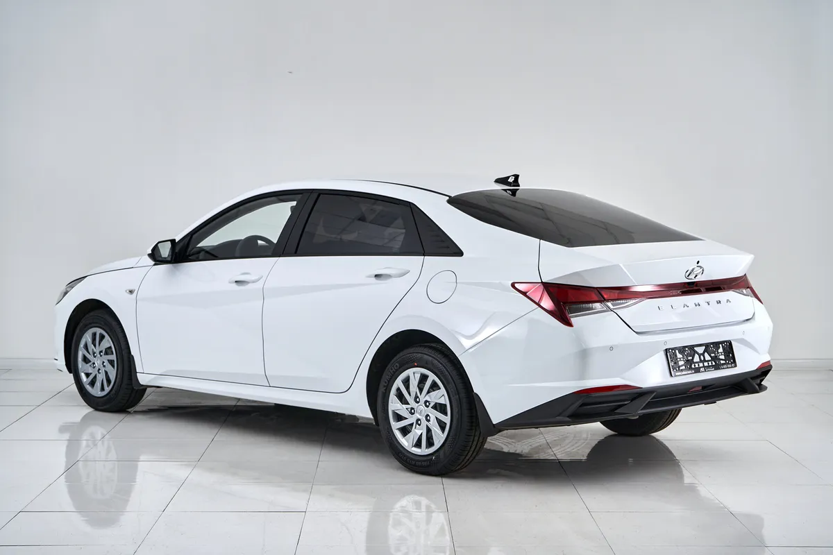 Hyundai Elantra VII (CN7) · Base — фото 5
