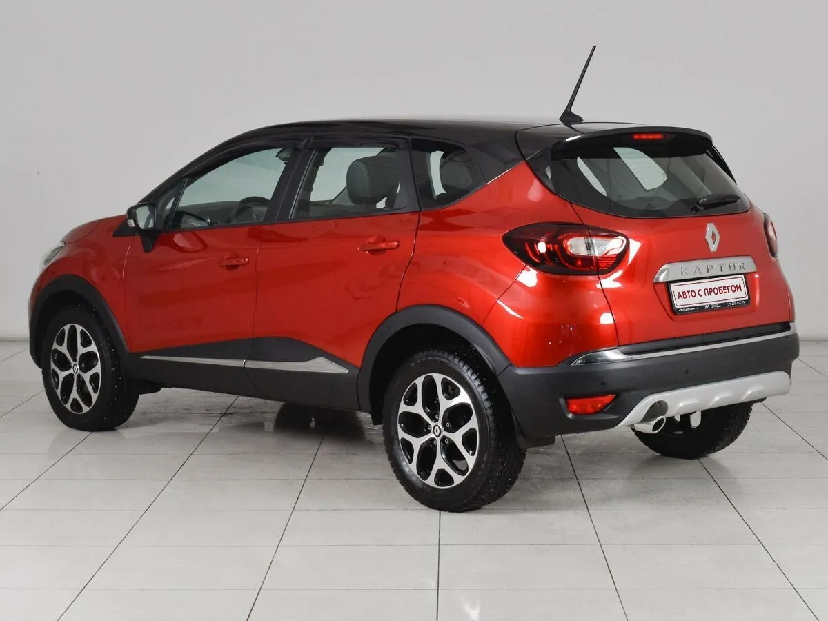 Renault Kaptur I Рестайлинг — фото 2
