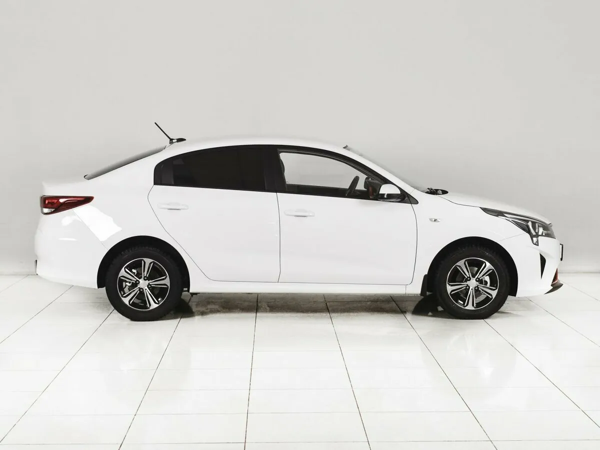 Kia Rio IV Рестайлинг · Luxe — фото 5