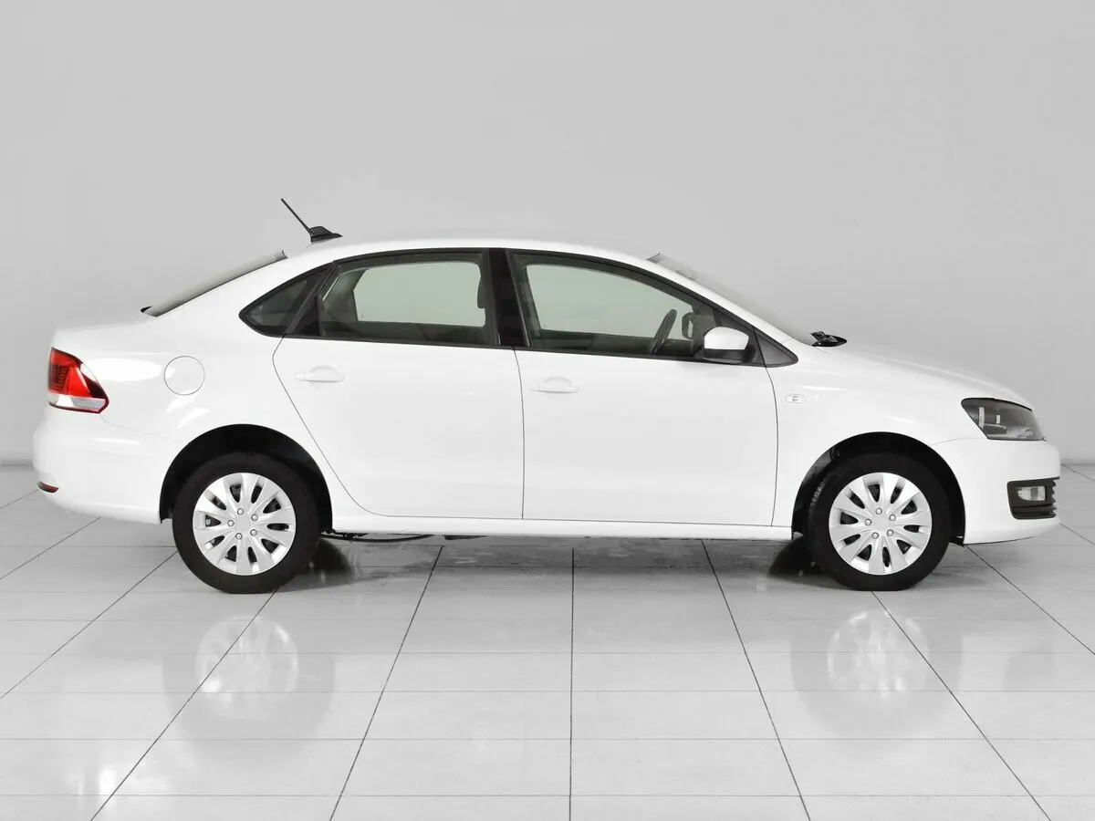 Volkswagen Polo V Рестайлинг · Comfortline — фото 4