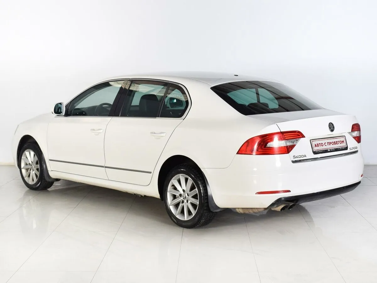 Skoda Superb II Рестайлинг — фото 2