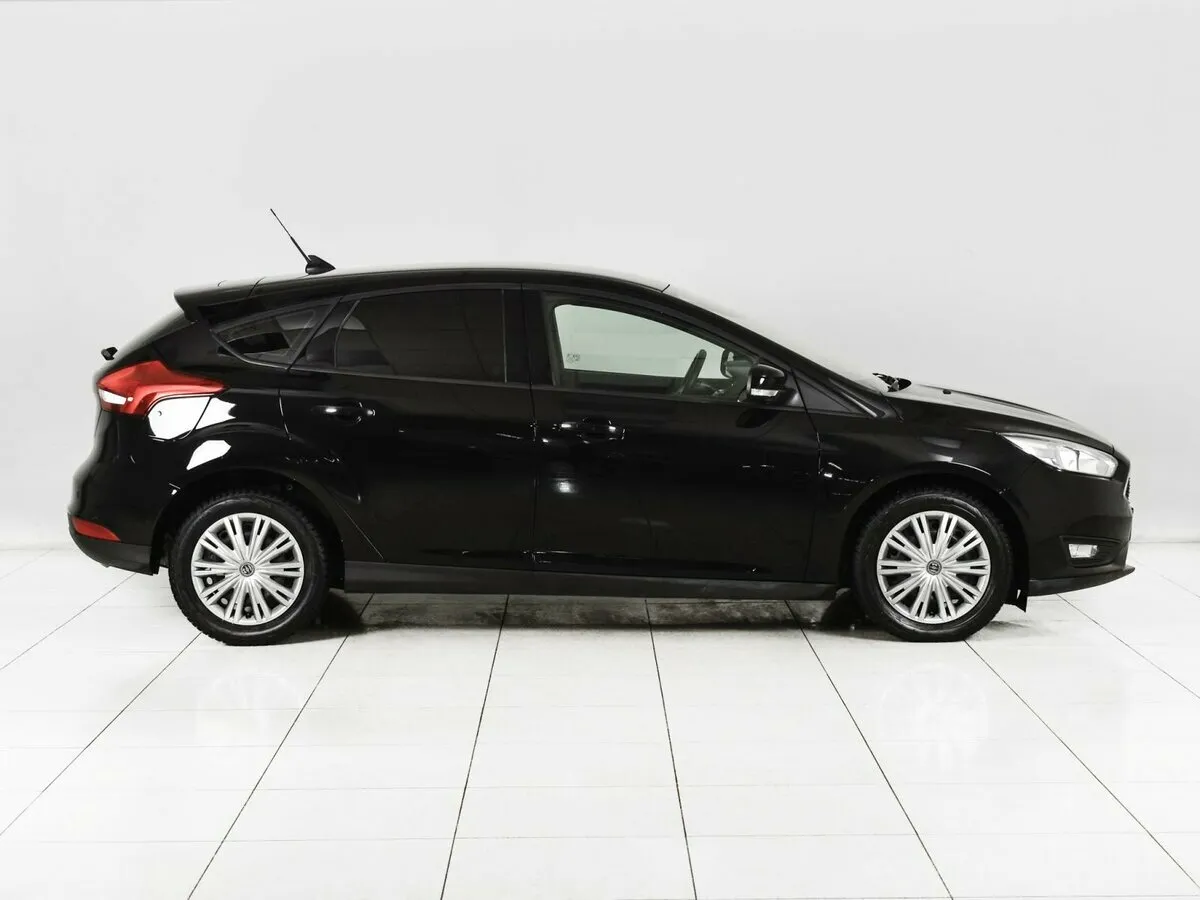 Ford Focus III Рестайлинг · Trend — фото 4