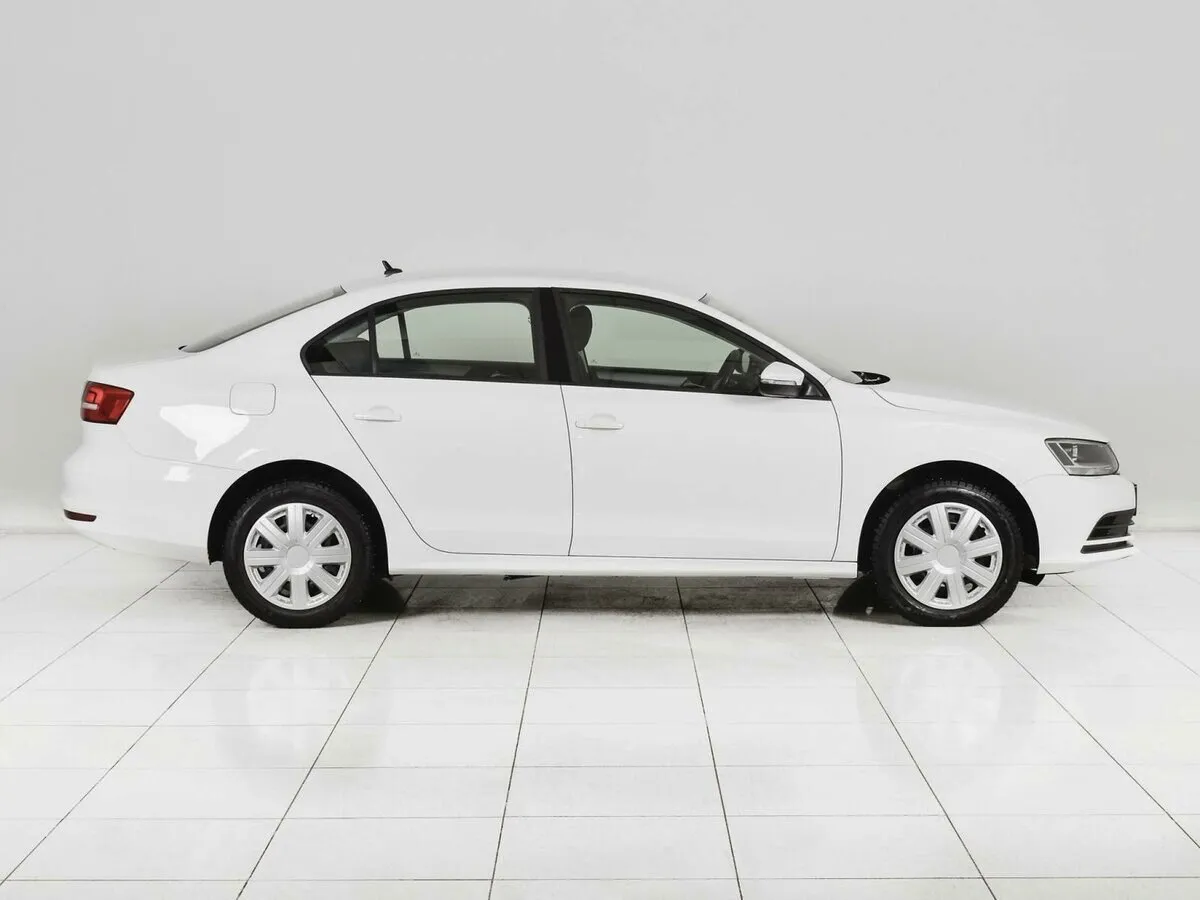 Volkswagen Jetta VI Рестайлинг — фото 5