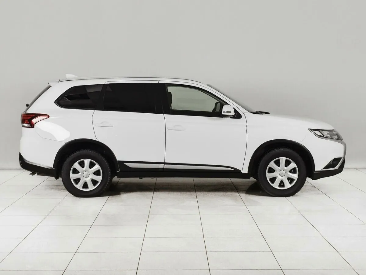 Mitsubishi Outlander III Рестайлинг 3 — фото 5