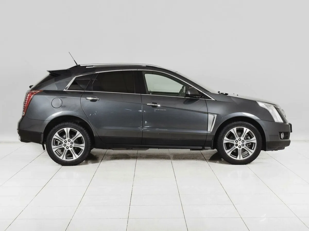Cadillac SRX II Рестайлинг — фото 5