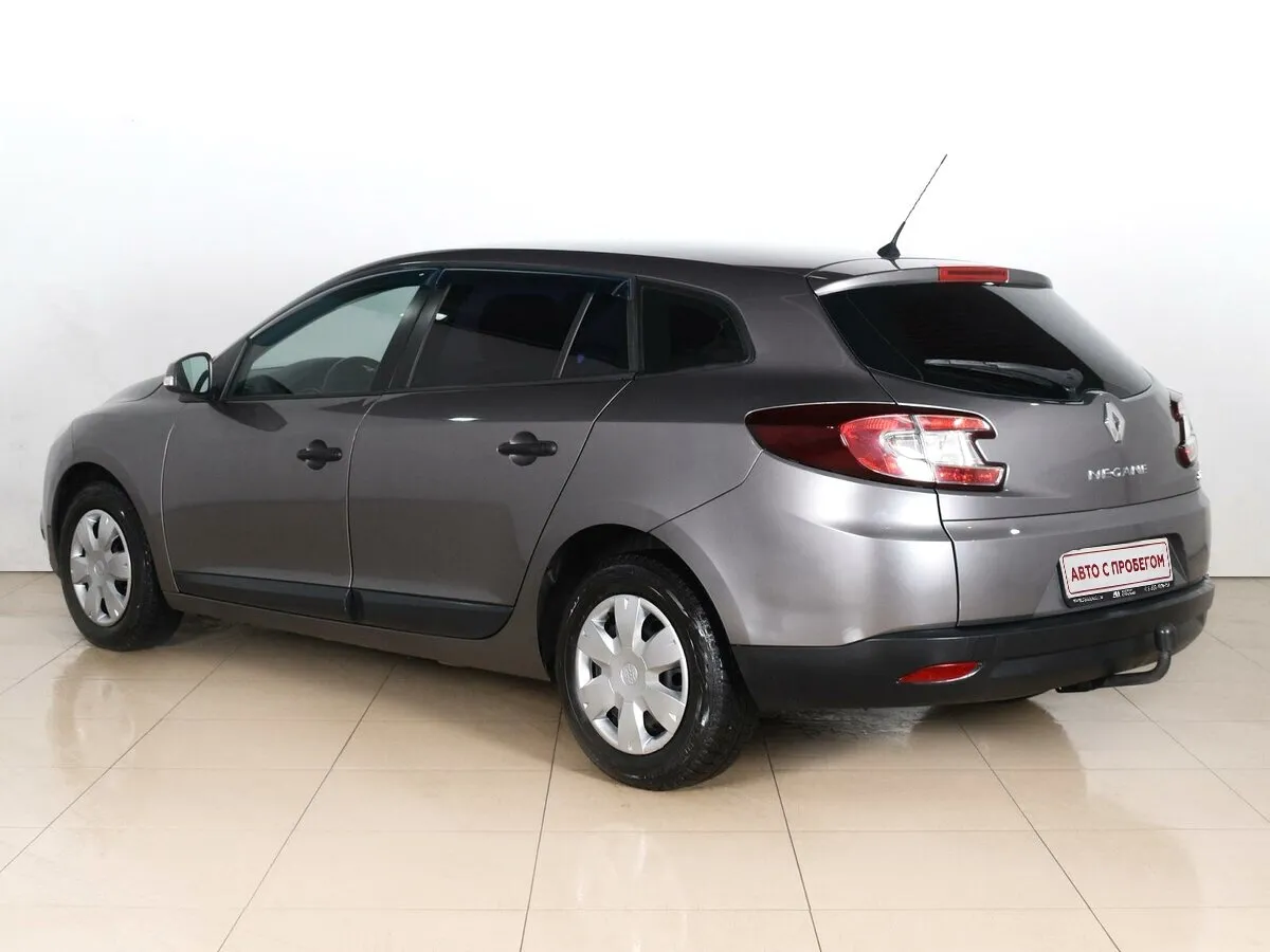 Renault Megane III — фото 2