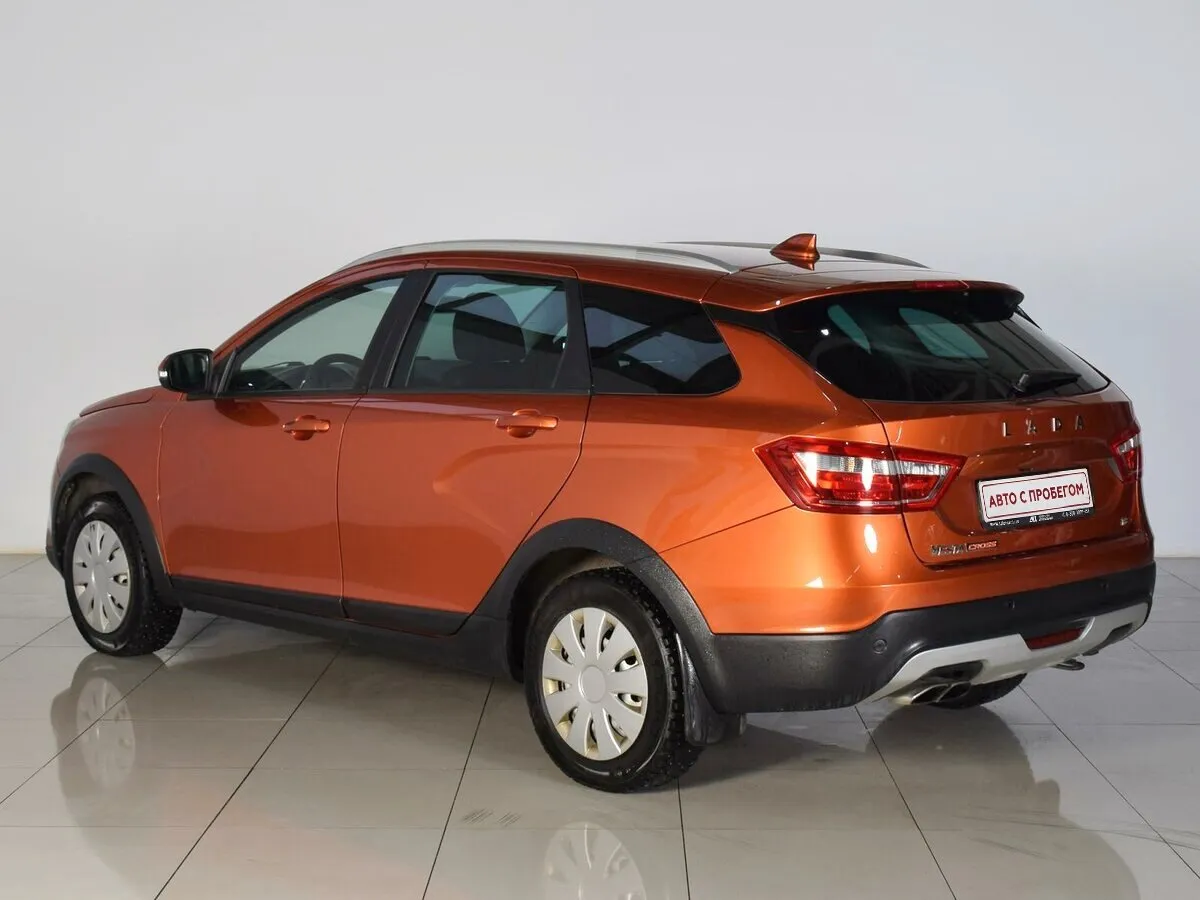 Lada (ВАЗ) Vesta I · Luxe Multimedia (2017-2019) — фото 2