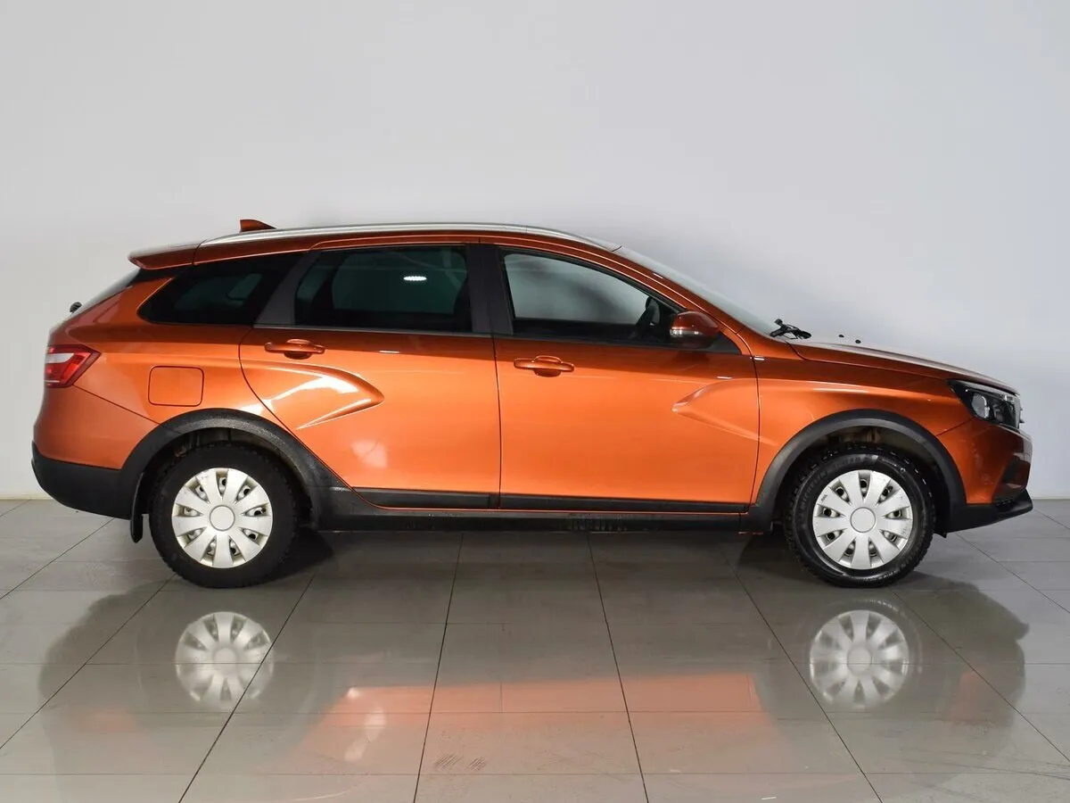 Lada (ВАЗ) Vesta I · Luxe Multimedia (2017-2019) — фото 5