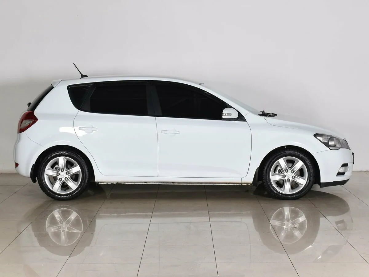 Kia Ceed I Рестайлинг — фото 5