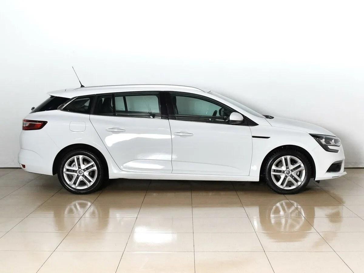 Renault Megane IV — фото 5