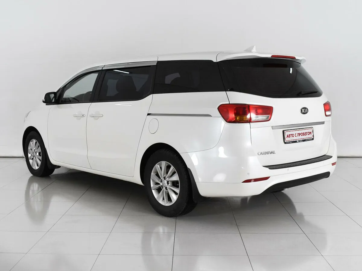 Kia Carnival III — фото 3