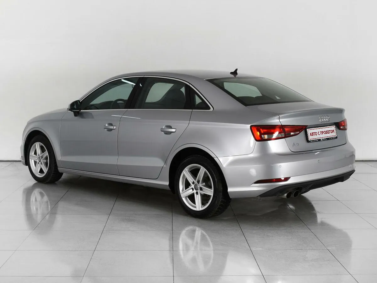 Audi A3 III (8V) Рестайлинг · 35 TFSI S tronic — фото 3