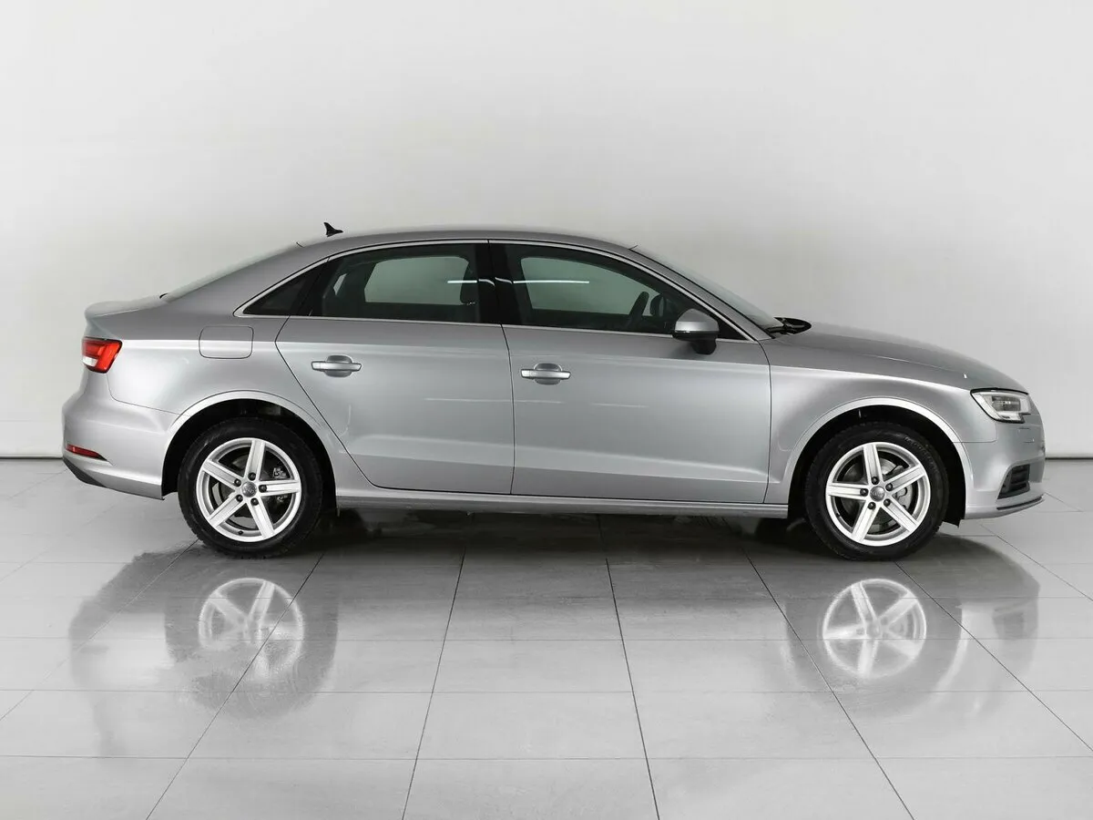 Audi A3 III (8V) Рестайлинг · 35 TFSI S tronic — фото 5