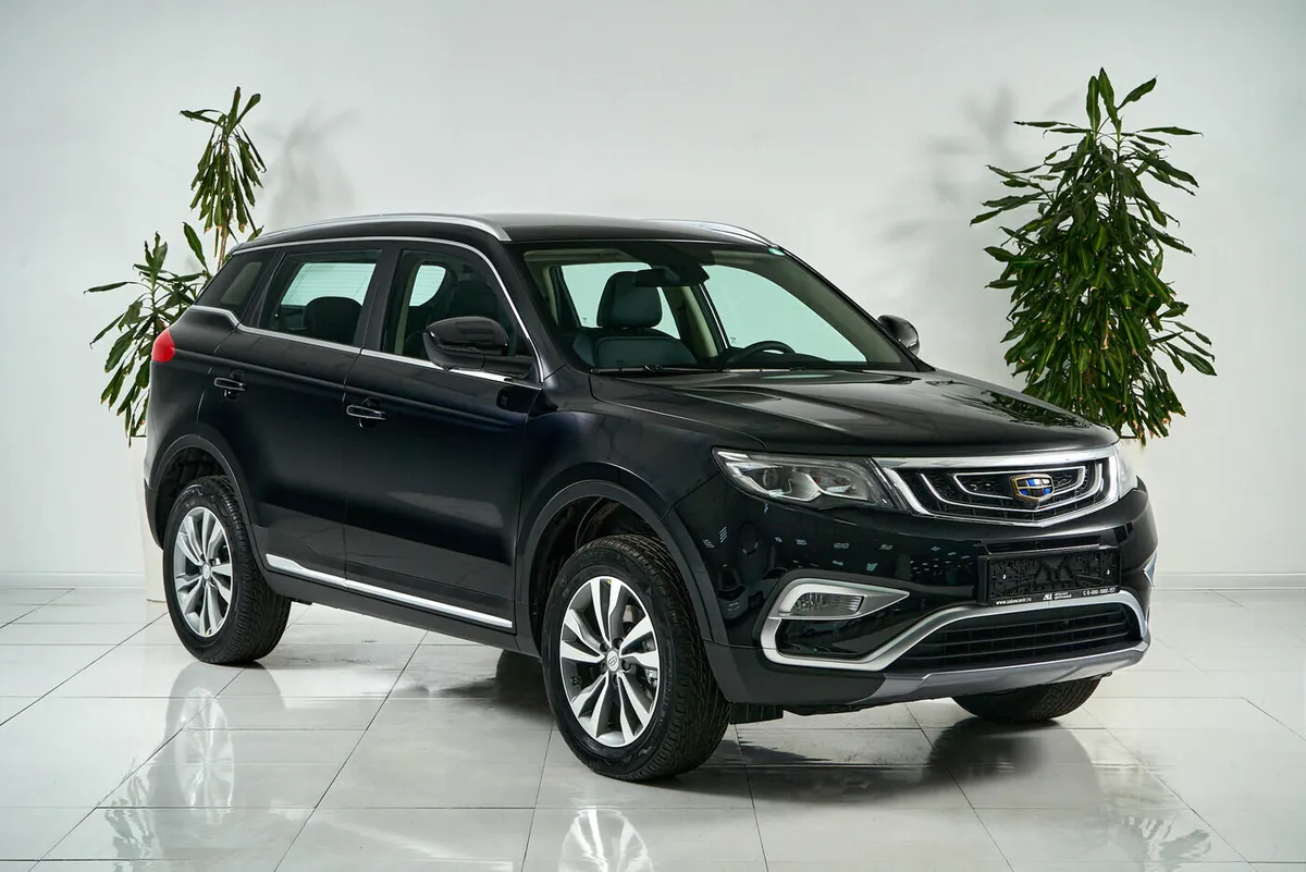 Geely Atlas I · Luxury LED + Yandex Auto — фото 3