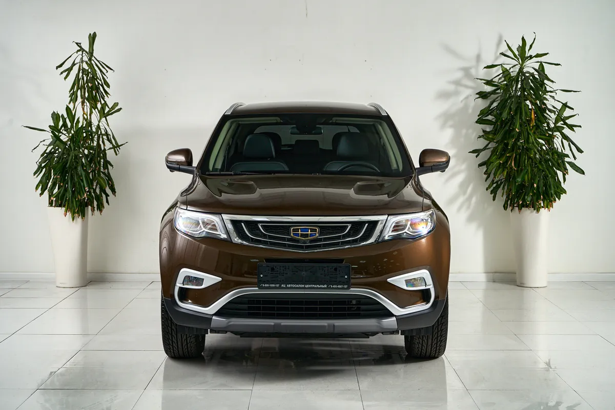 Geely Atlas I · Luxury LED + Yandex Auto — фото 2