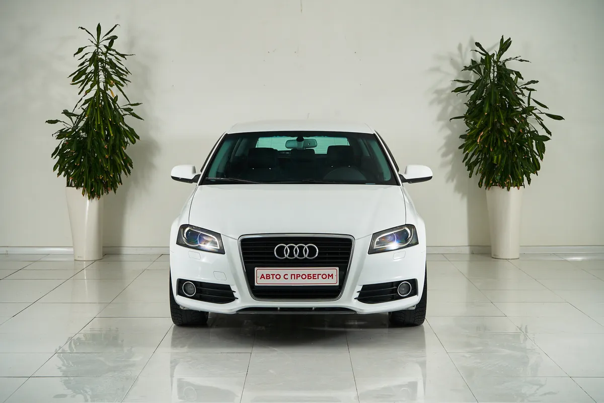 Audi A3 II (8P) Рестайлинг 2 · Ambition — фото 2
