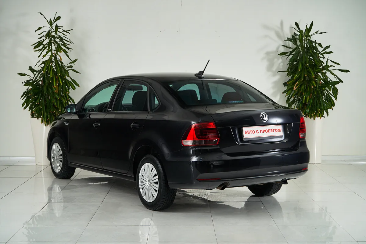 Volkswagen Polo V Рестайлинг · Highline — фото 4