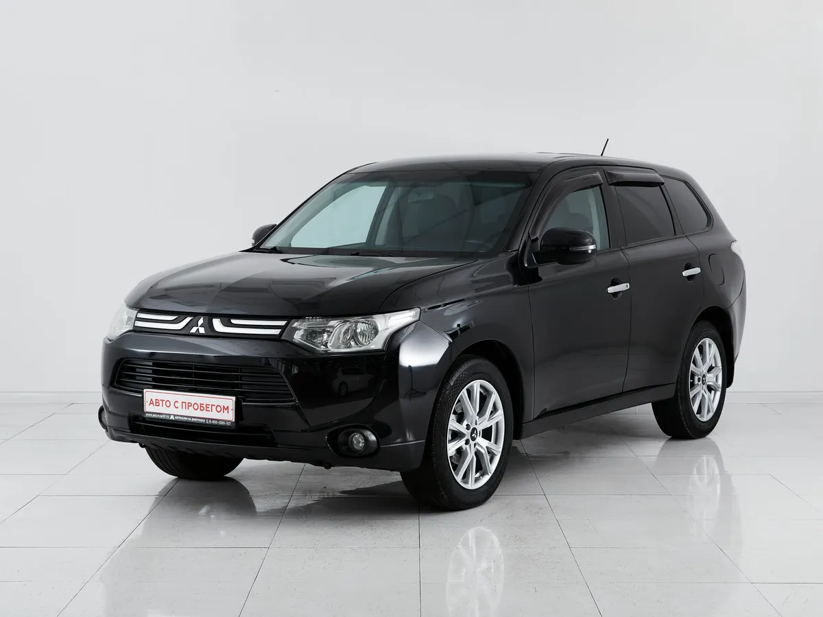Mitsubishi Outlander III · Inform