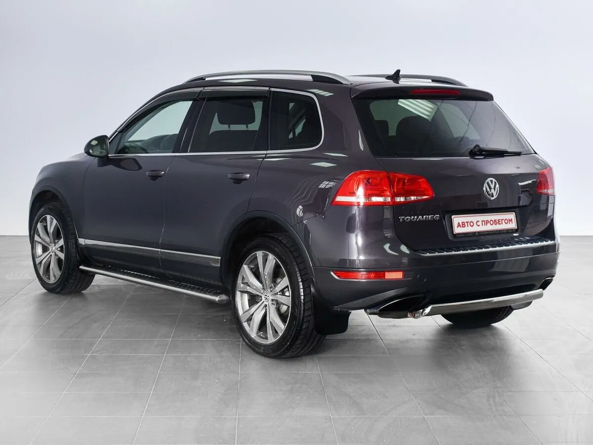 Volkswagen Touareg II — фото 3