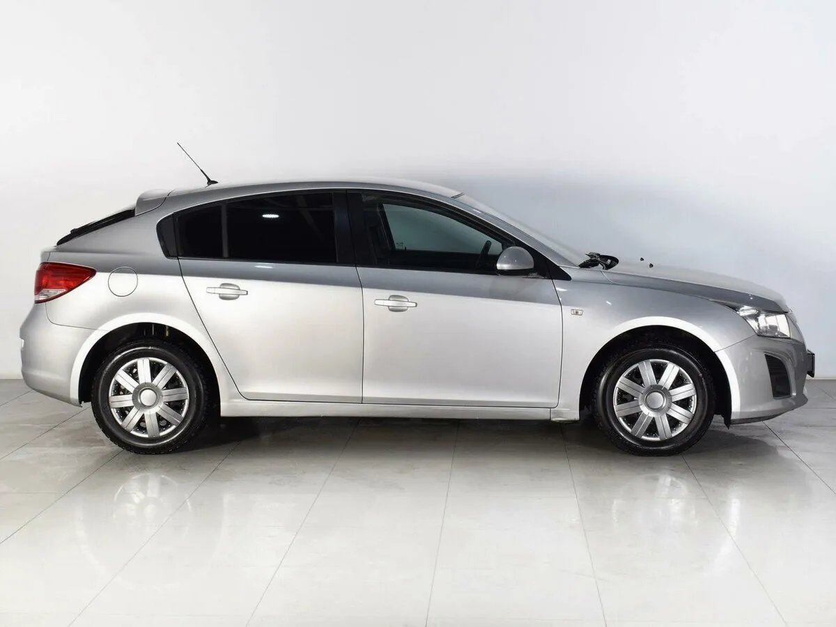 Chevrolet Cruze I Рестайлинг · LT — фото 4