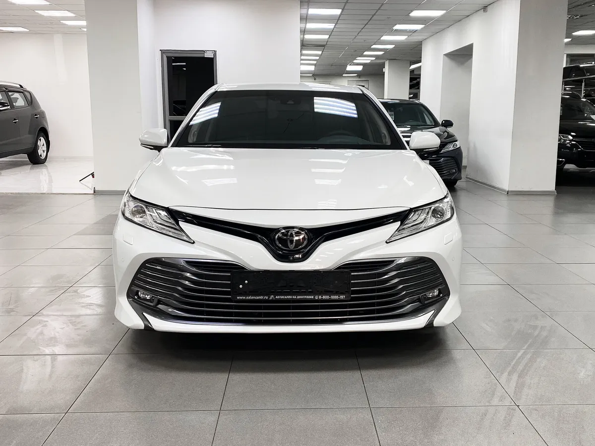 Toyota Camry VIII (XV70) — фото 2