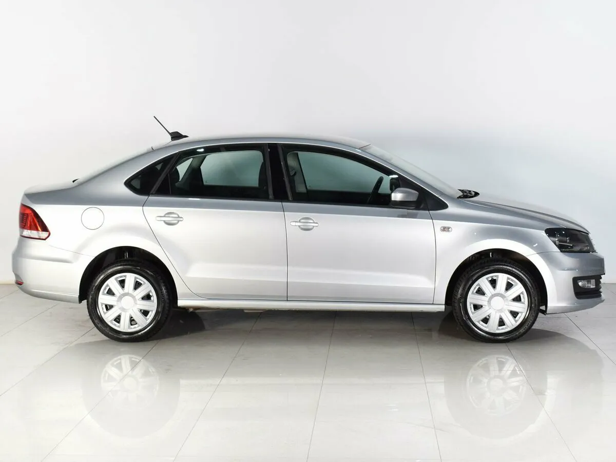 Volkswagen Polo V Рестайлинг · Comfortline — фото 4
