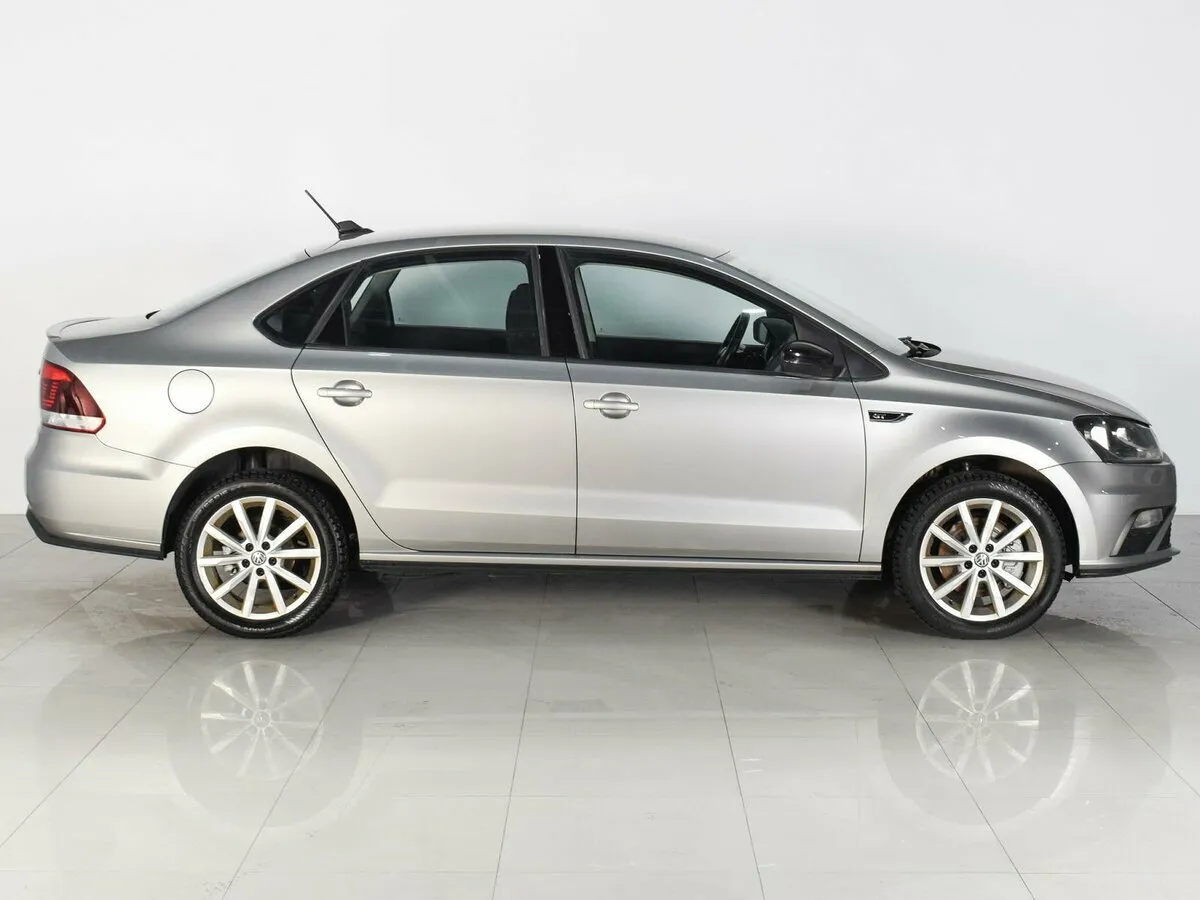 Volkswagen Polo V Рестайлинг · Drive — фото 4