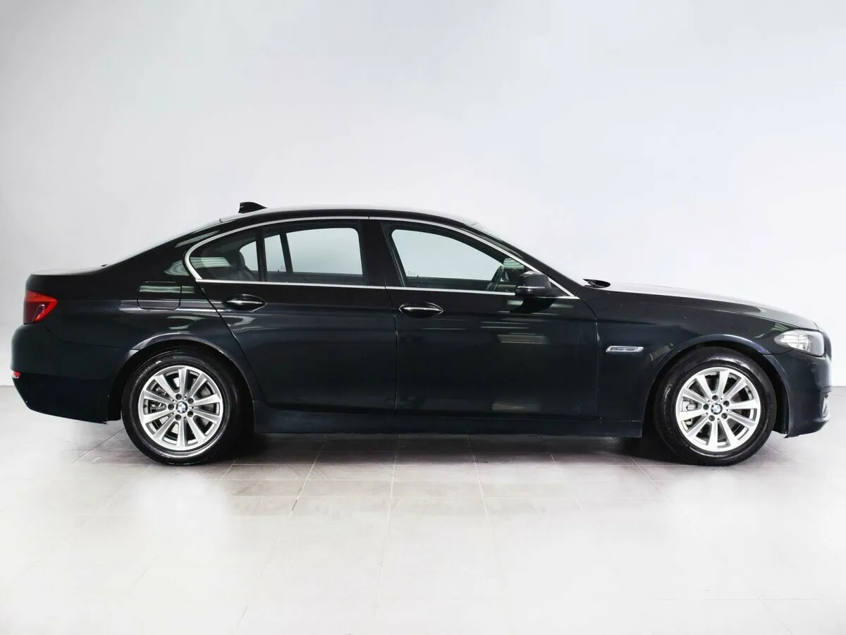 BMW 5 серии VI (F10/F11/F07) Рестайлинг · 520d — фото 4