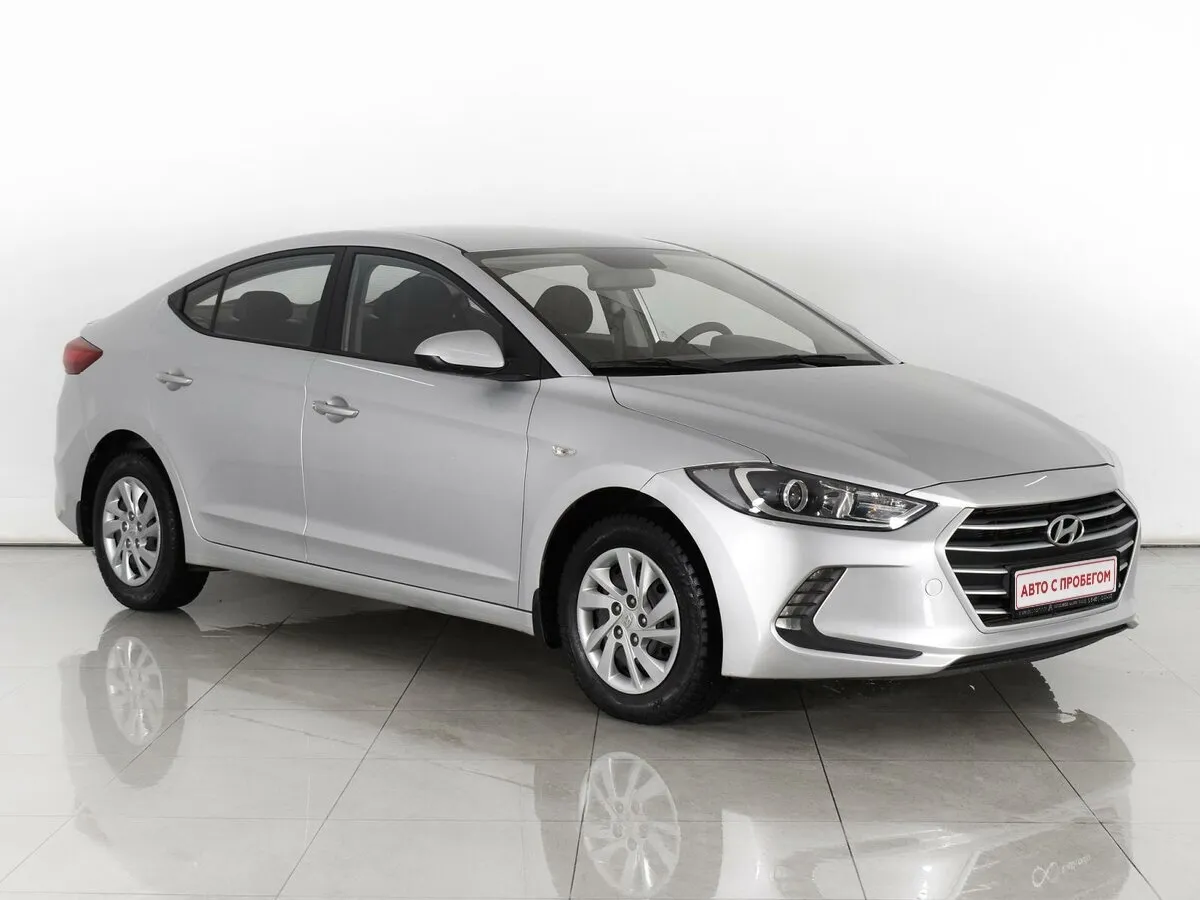 Hyundai Elantra VI (AD)
