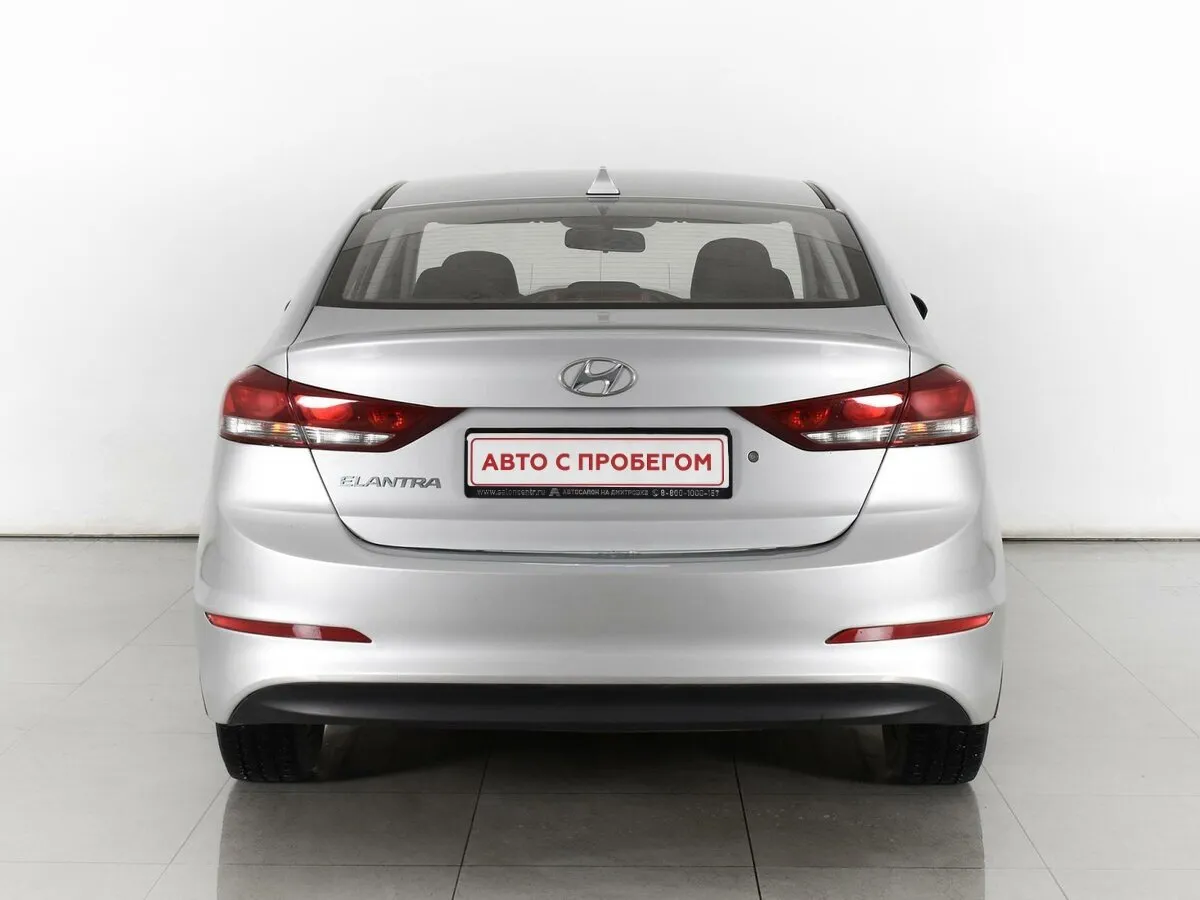 Hyundai Elantra VI (AD) — фото 4