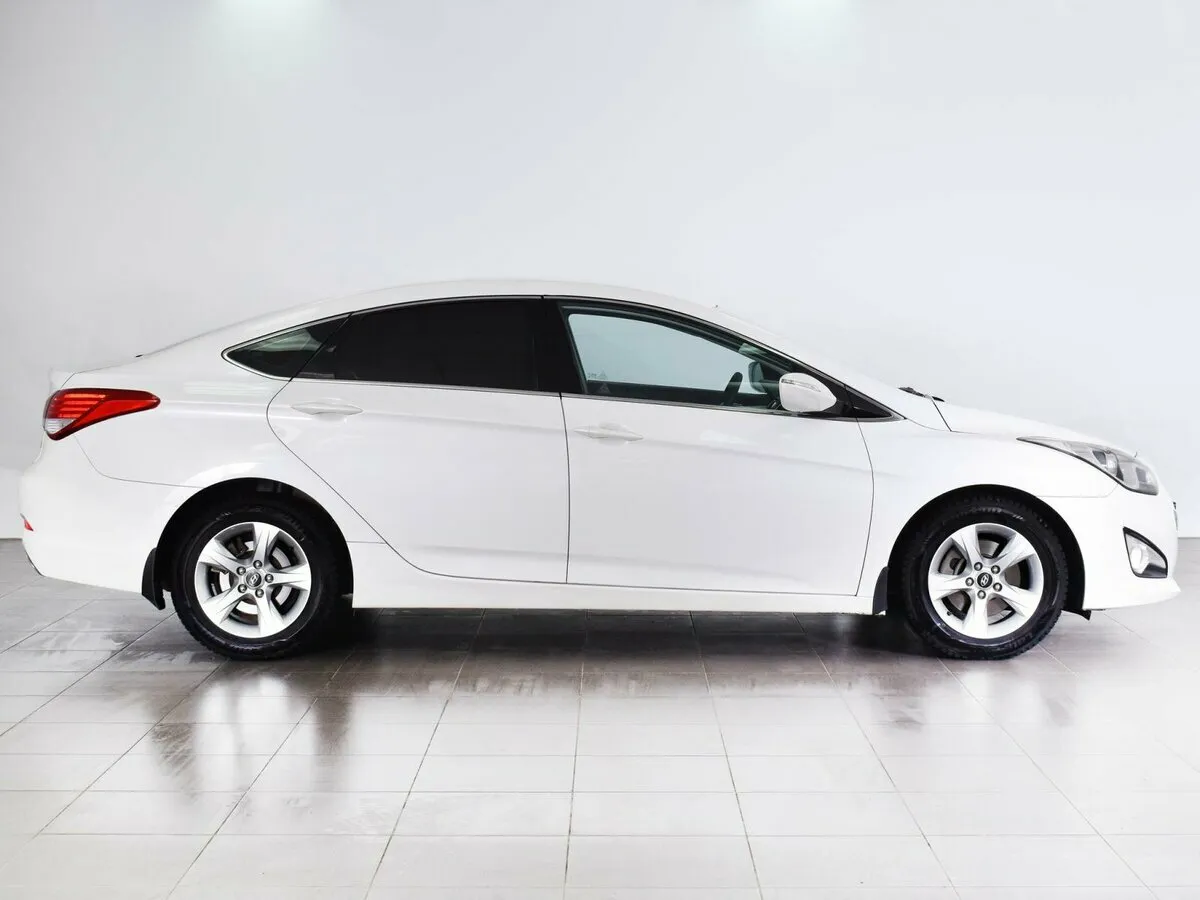 Hyundai i40 I — фото 4