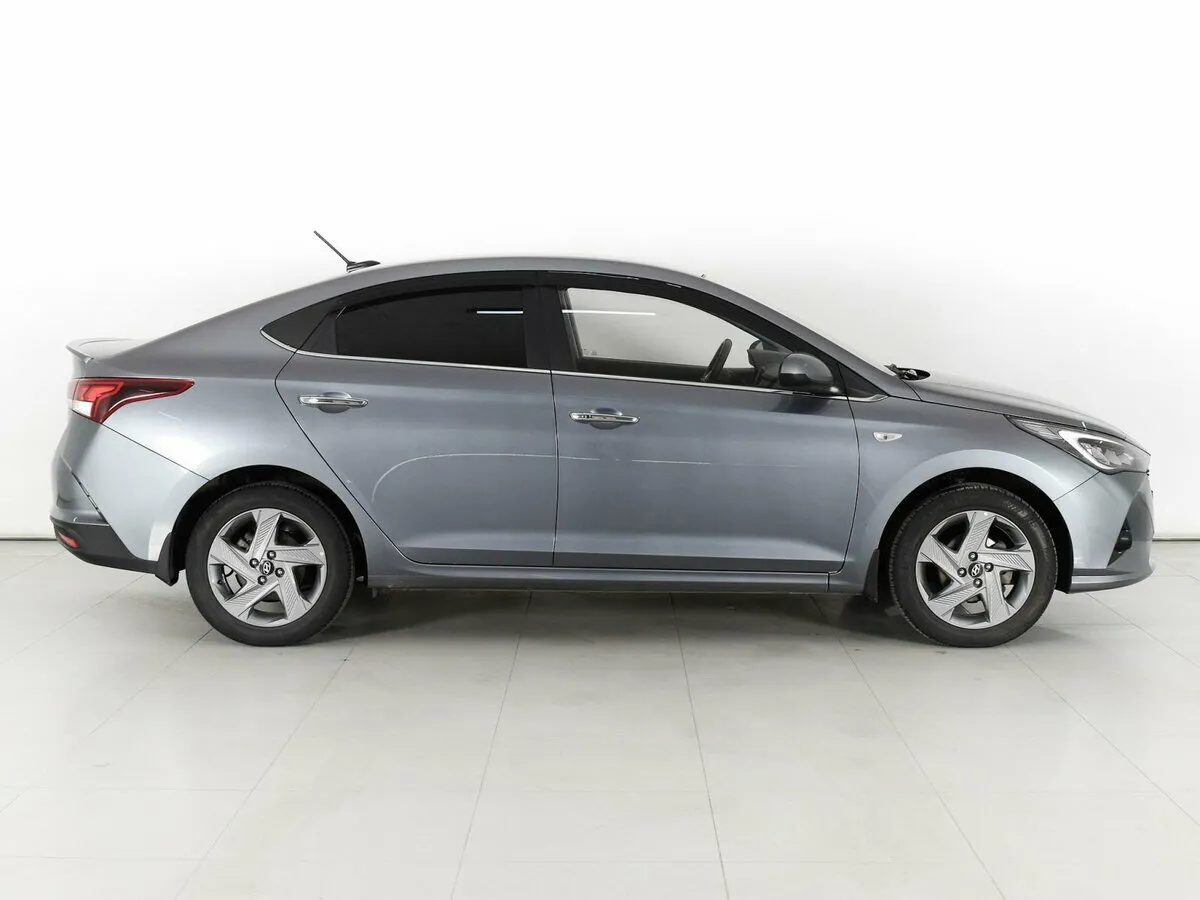 Hyundai Solaris II Рестайлинг · Comfort + Advanced — фото 4