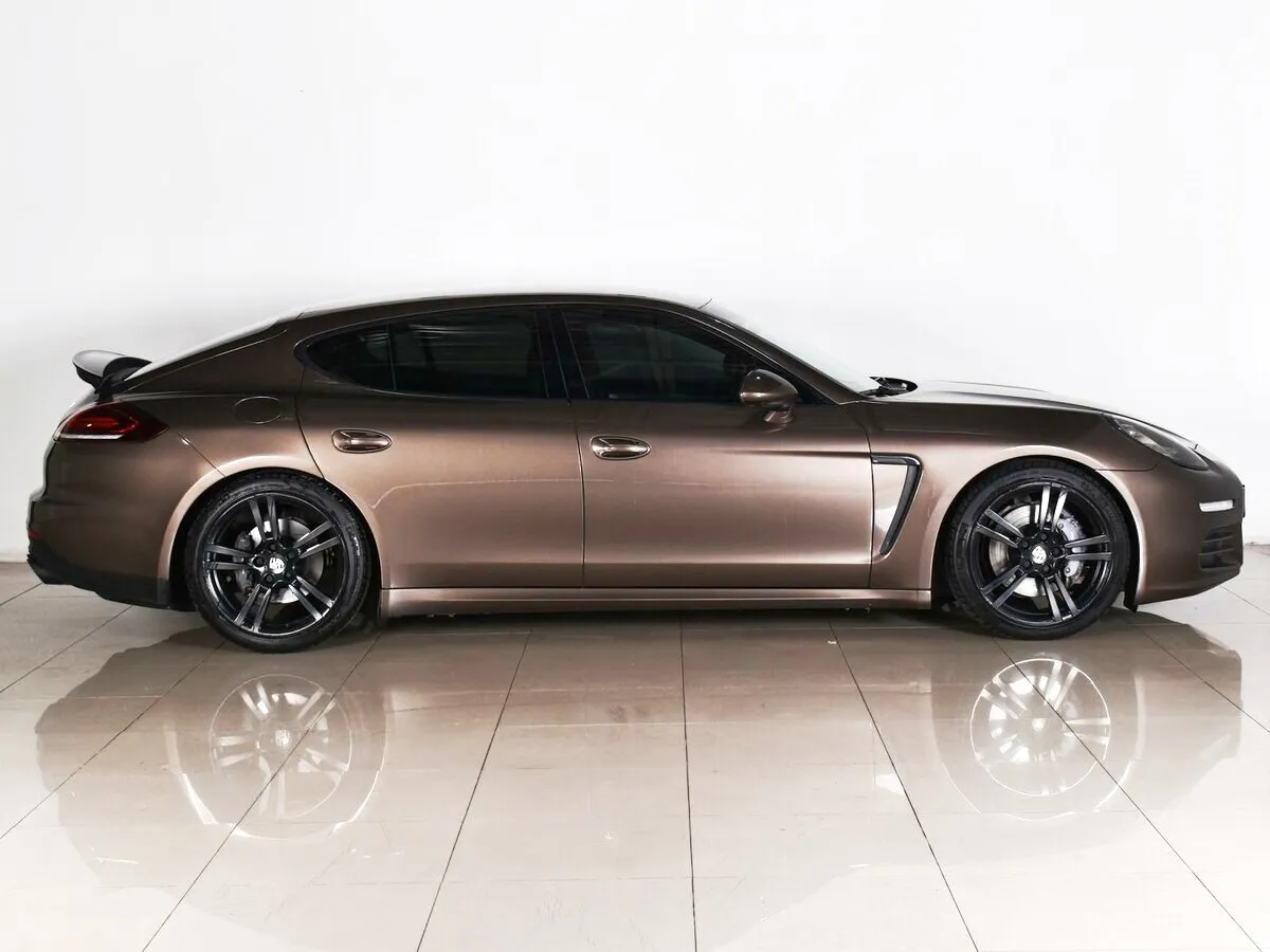 Porsche Panamera I Рестайлинг · Panamera 4 — фото 4