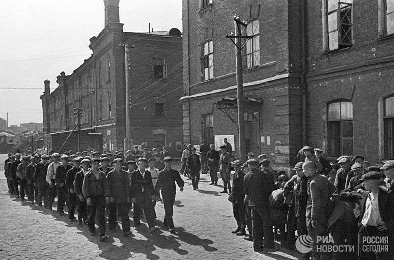 Мобилизация. Новобранцы. Москва, 23 июня 1941 года