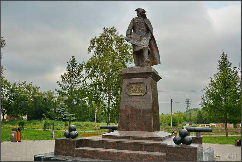 Фото памятник татищеву в перми