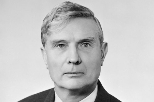 Михаил Суслов.