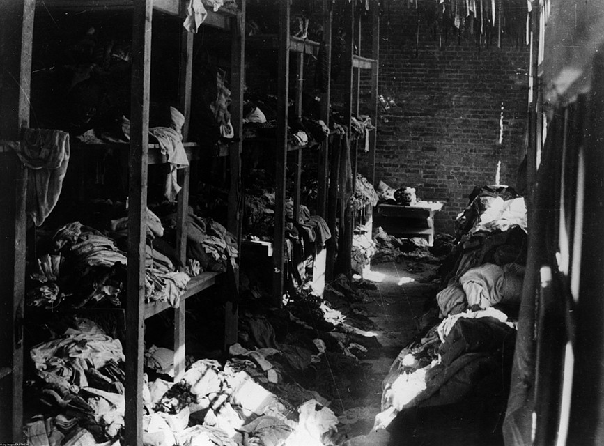 Красная армия освободила лагерь смерти Майданек на территории Польши 22 июля 1944 года Фото: EAST NEWS