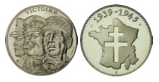 Рис. 32. Памятная медаль Франции с изображением Д. Эйзенхауэра, У. Черчилля и Ш. Де Голля.