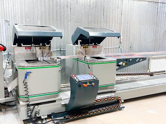 SAINT-FECO JG-CNC-650 Двухголовочная пила с диском 650мм по ПВХ и алюминию